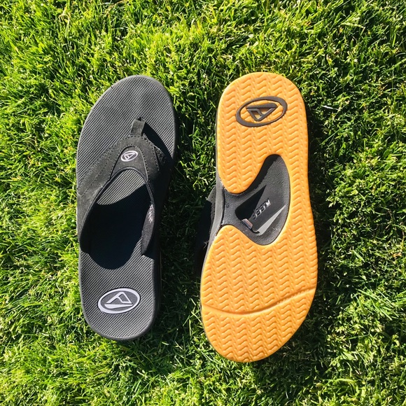 reef fanning flip flops with bottle opener